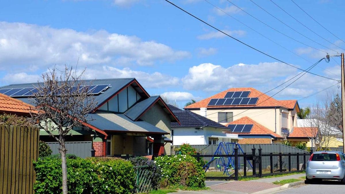 Australian homeowners considering rooftop solar in 2026